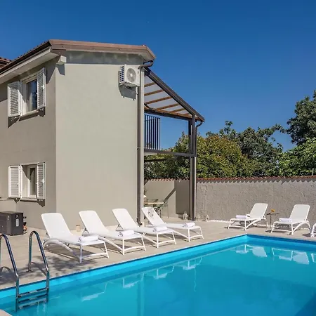 Holiday home Pietra Cattunara Brtonigla